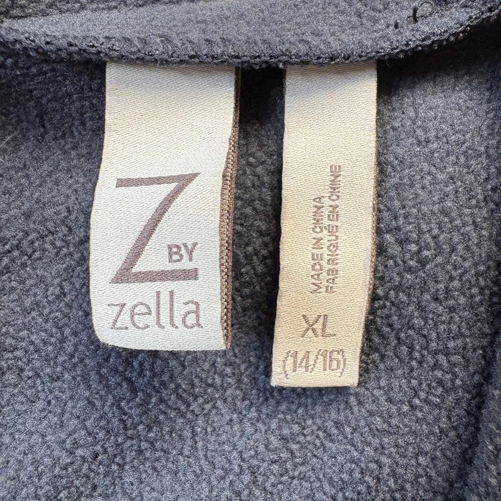 Zella Activewear Bundle: Long Sleeve Shirts &‎ Jacket XL (14/16) Kids